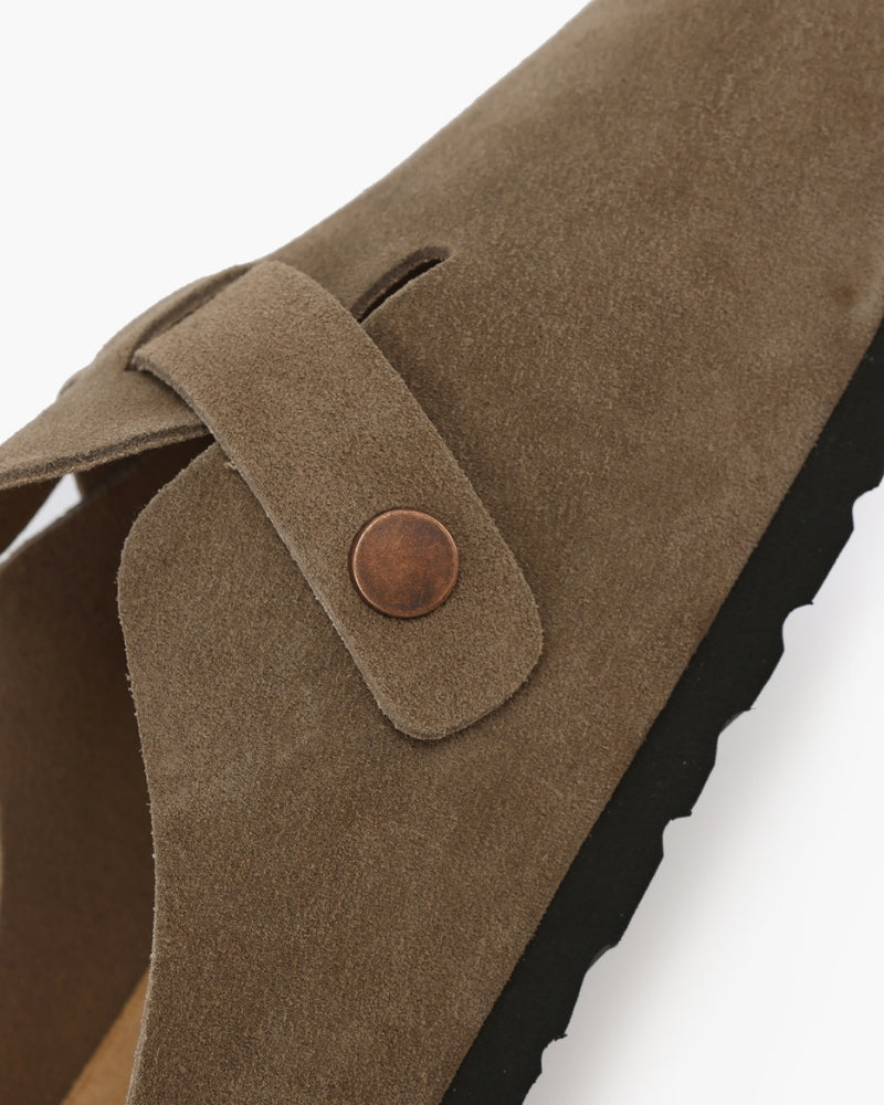 Marcivo Suede Clogs